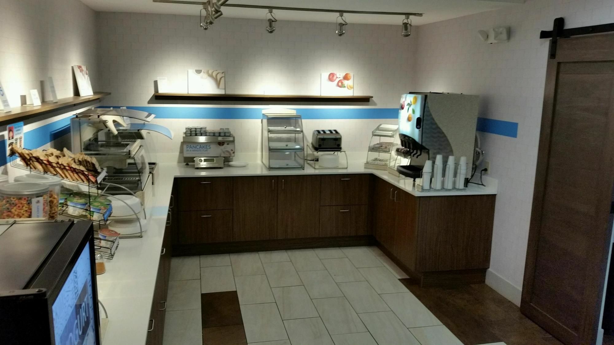 Holiday Inn Express Knoxville-Strawberry Plains By Ihg Εξωτερικό φωτογραφία